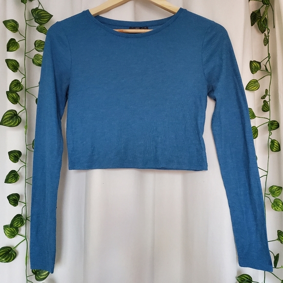 3/20$ - TOPSHOP BLUE RIBBED CROP TOP SIZE 6 - Picture 2 of 3